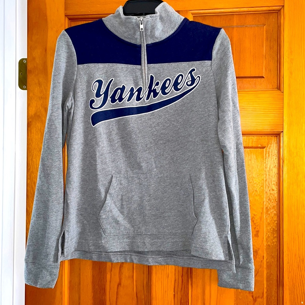 New York Yankees quarter zip sweatshirt. Victorias Secret PINK brand. Like new!